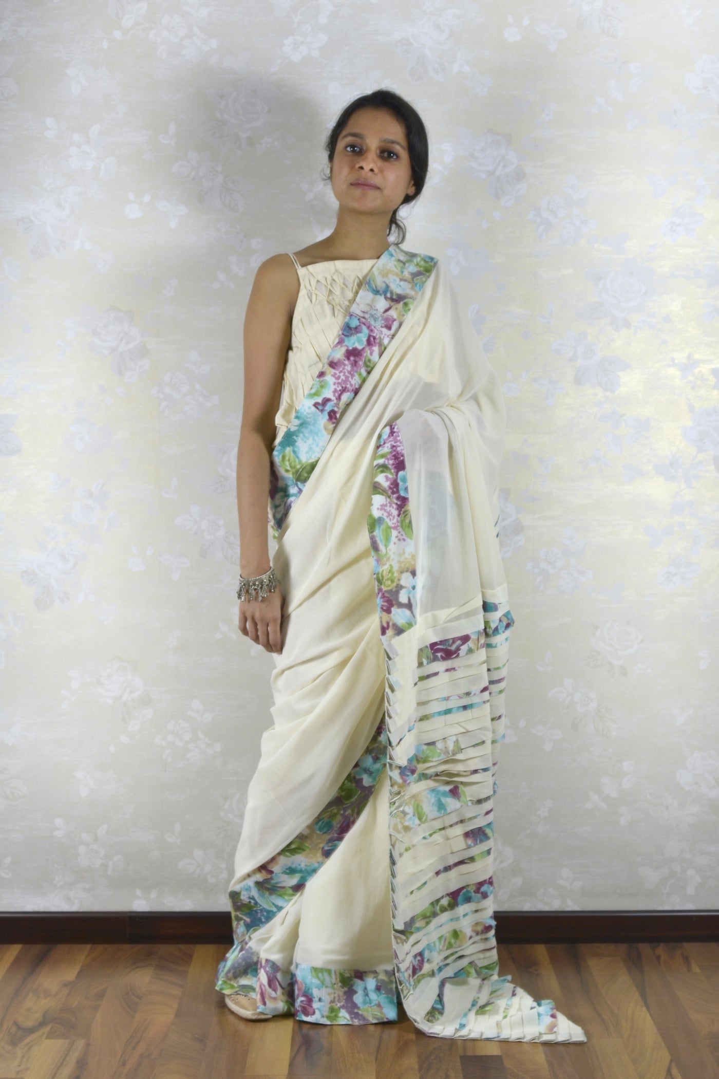 De-Buti Sari