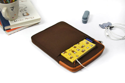 Latte Lazy Daisy Tablet Sleeve