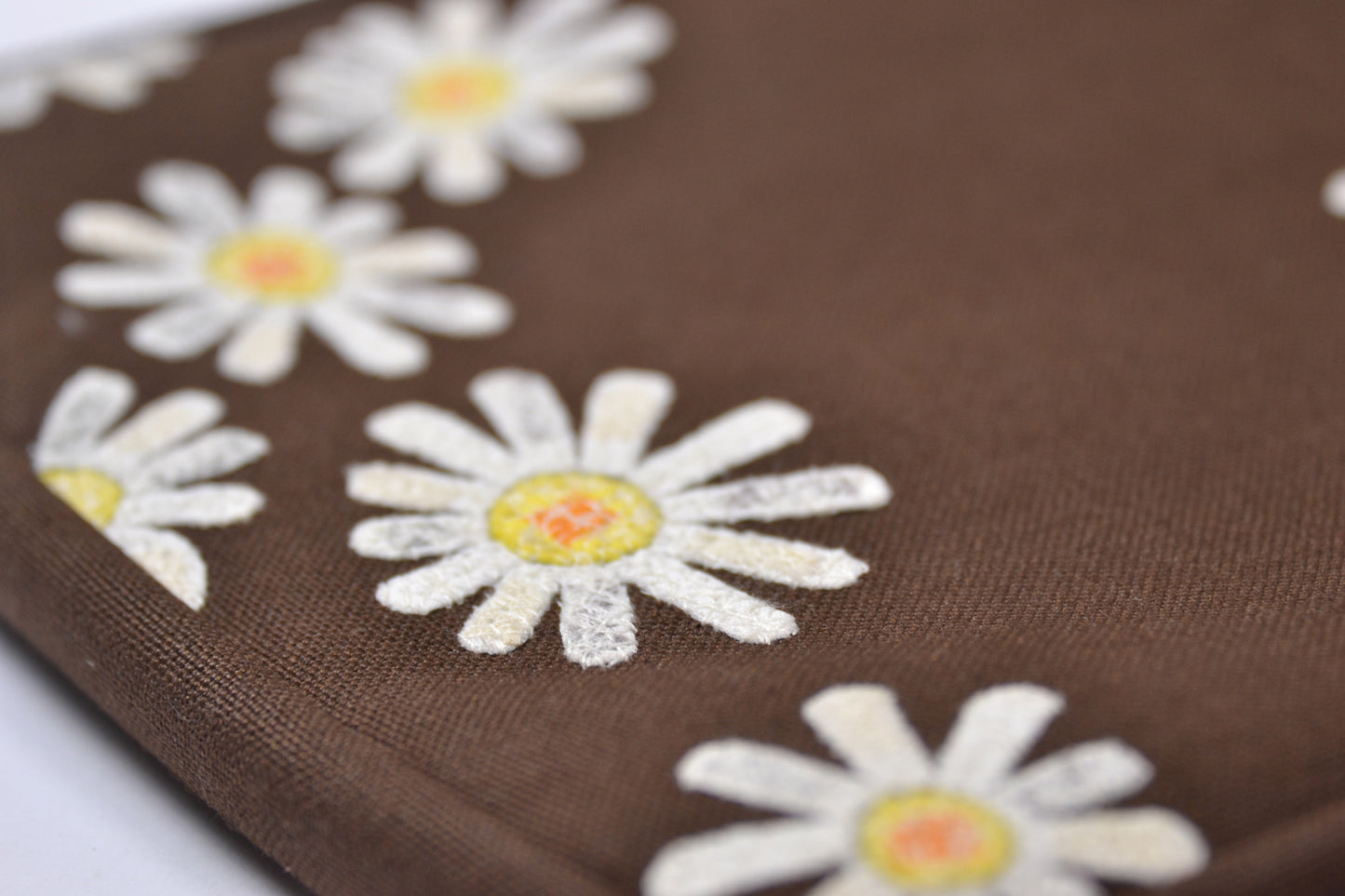 Latte Lazy Daisy Tablet Sleeve