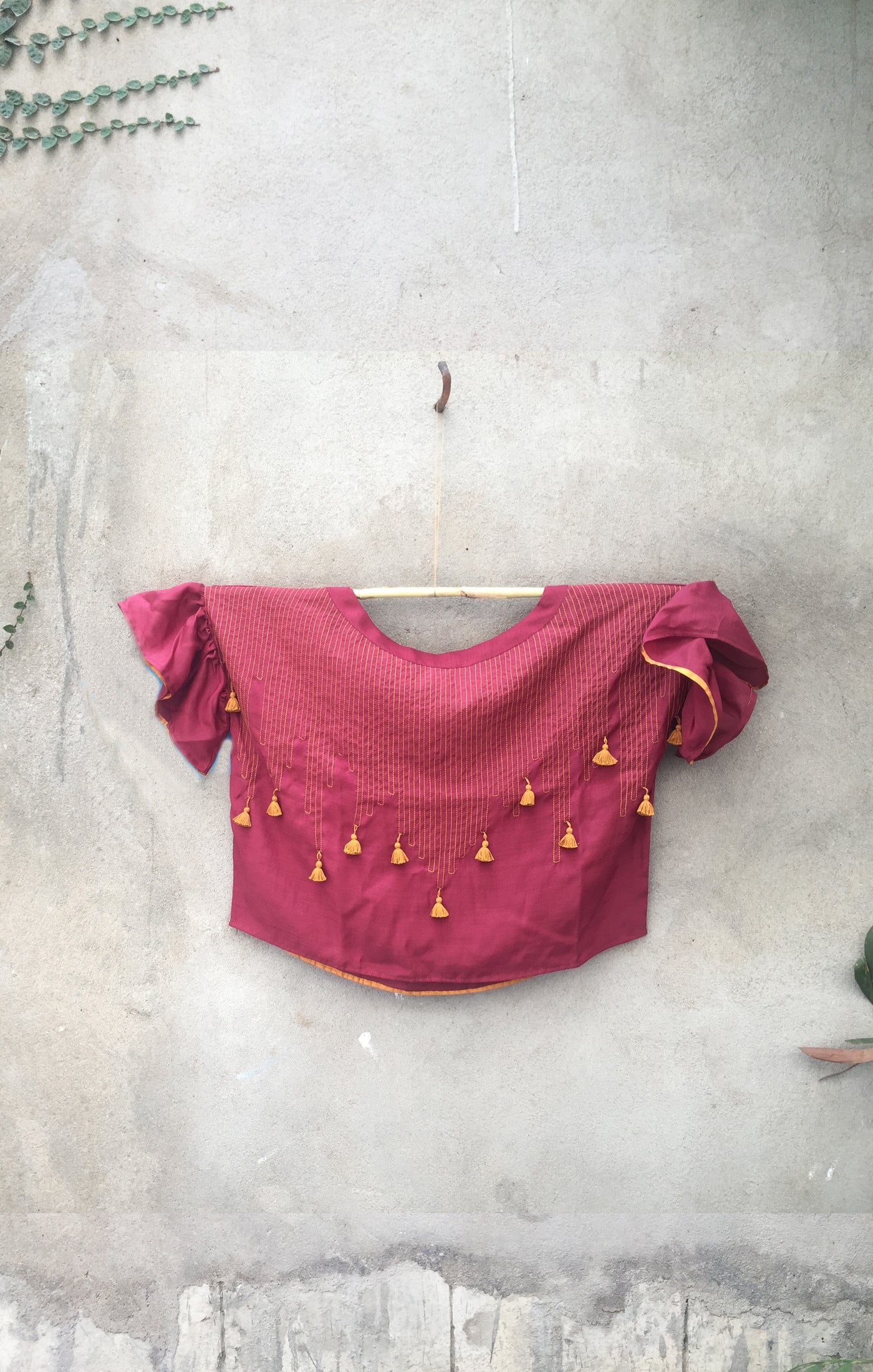 MONARCH TOP